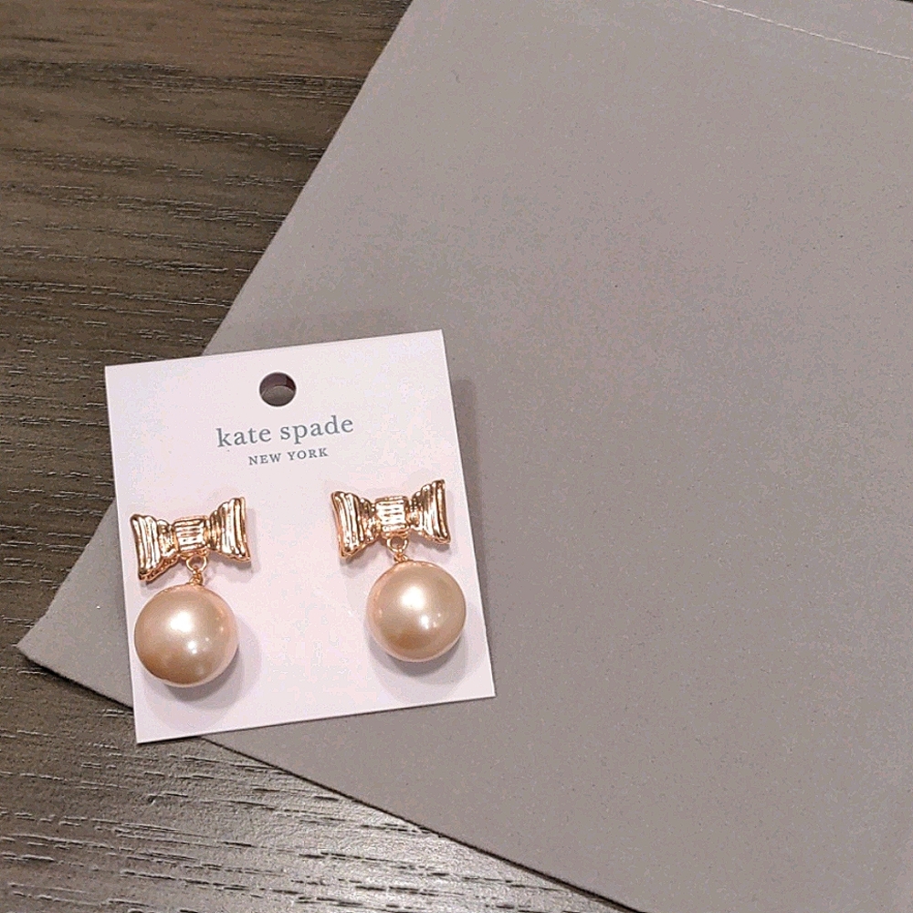 NEW Kate Spade Pearl Drop Earrings in Rose Gold - Picture 4 of 9